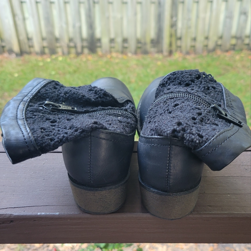 GUC Girls Black Cherokee  Boots size 13